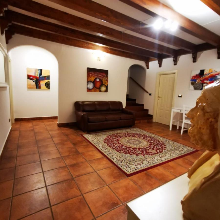 room n.22 suite&apartment Tarente Buitenkant foto